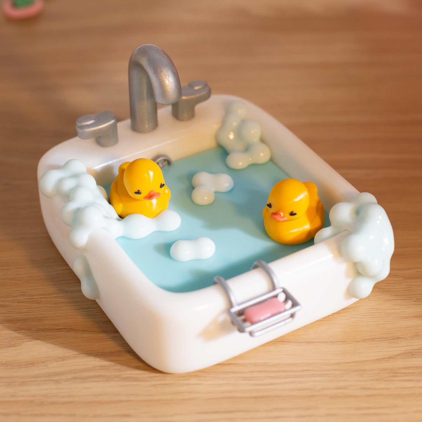 Bath Duck Trinket Dish | Resin Trinket Tray | Girls Trinket Bowl for Neckless, Earrings, Ring | Cute Resin Jewellery Box | Rubber Duck Gift