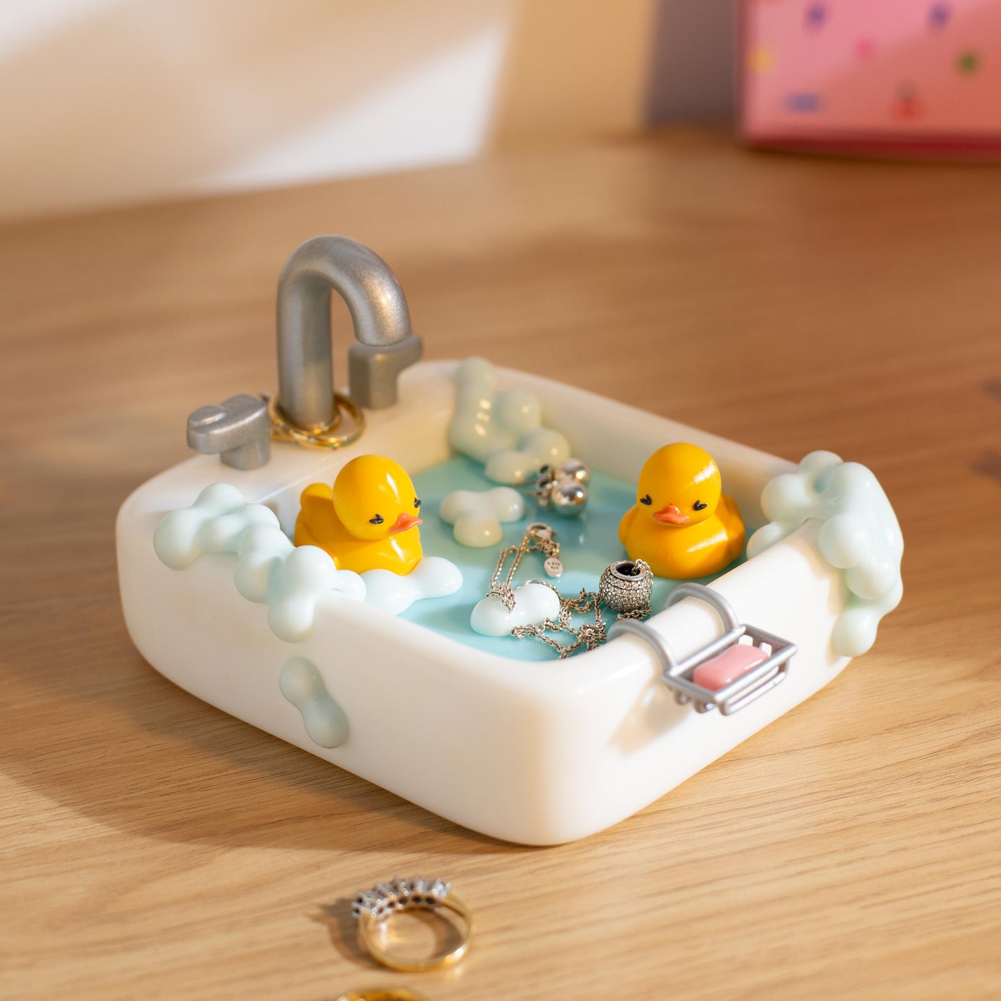 Bath Duck Trinket Dish | Resin Trinket Tray | Girls Trinket Bowl for Neckless, Earrings, Ring | Cute Resin Jewellery Box | Rubber Duck Gift