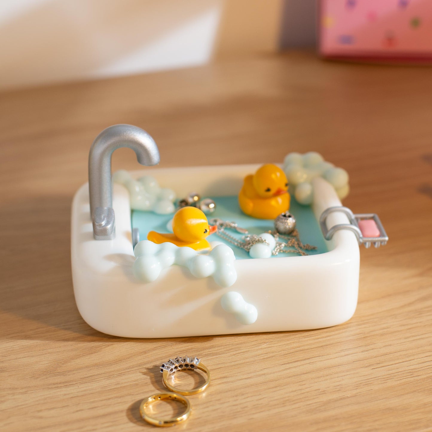 Bath Duck Trinket Dish | Resin Trinket Tray | Girls Trinket Bowl for Neckless, Earrings, Ring | Cute Resin Jewellery Box | Rubber Duck Gift